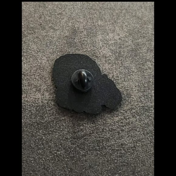 Cat Spider Pin - Picture 2 of 2